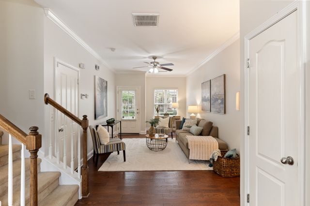 1130 Woodbury Falls Ct, Nashville, TN 37221