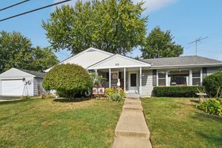 10 Glen Street, Grayslake, IL 60030