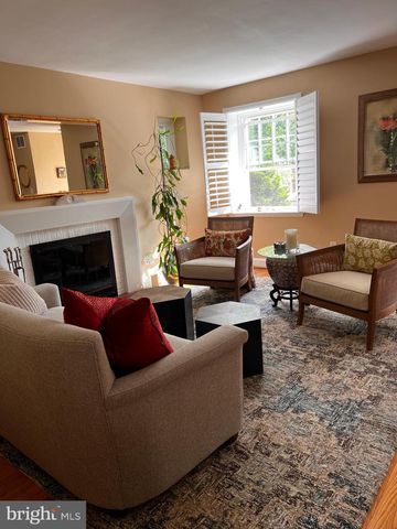 4027 DEEPWOOD RD, Baltimore, MD 21218