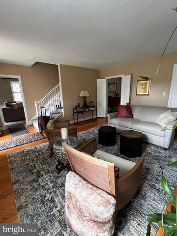 4027 DEEPWOOD RD, Baltimore, MD 21218