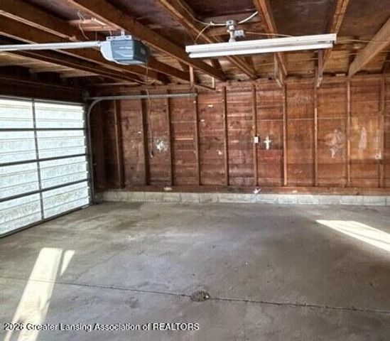 3815 Walton Drive, Lansing, MI 48910