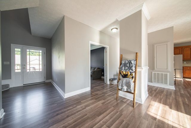 10 Lee Road 2174, Phenix City, AL 36870
