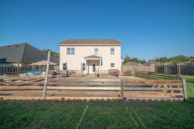 10 Lee Road 2174, Phenix City, AL 36870