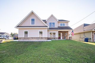 10 Lee Road 2174, Phenix City, AL 36870