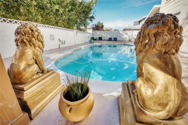 2659 Vegas Valley Drive, Las Vegas, NV 89121