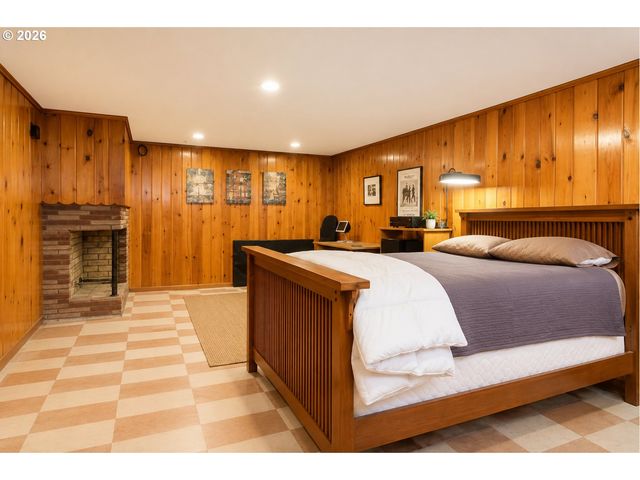 2803 Ne 16TH Ave, Portland, OR 97212