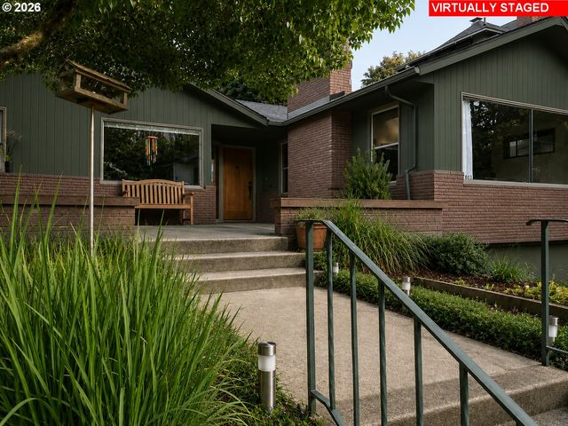 2803 Ne 16TH Ave, Portland, OR 97212
