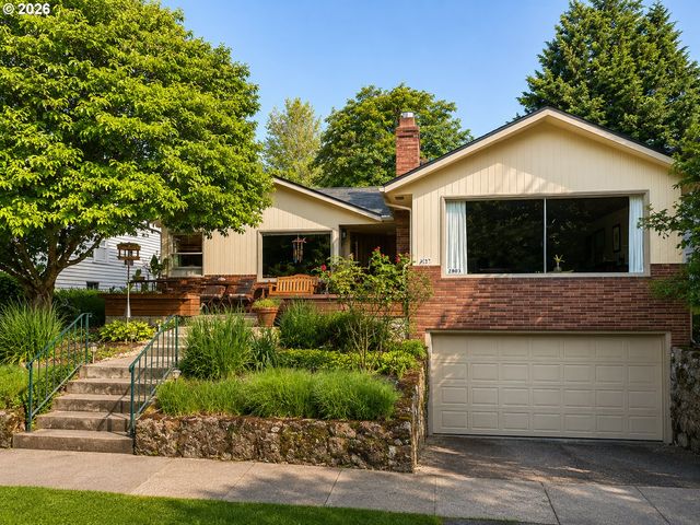 2803 Ne 16TH Ave, Portland, OR 97212