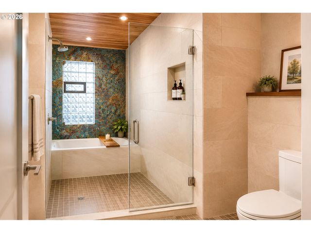 2803 Ne 16TH Ave, Portland, OR 97212