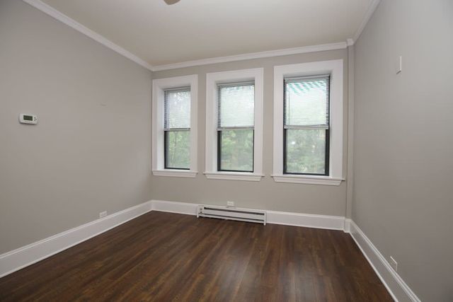 4604 N Beacon Street 4C, Chicago, IL 60640