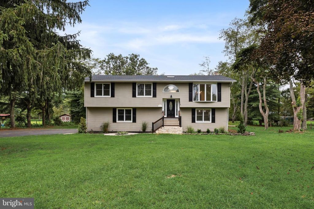 719 KETTLE RUN RD, MARLTON, NJ 08053 — exterior