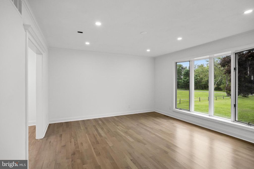 719 KETTLE RUN RD, MARLTON, NJ 08053 — photo 5