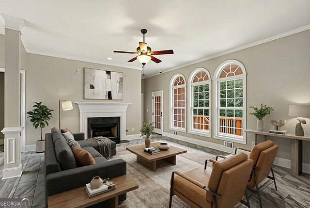 25 Inverleigh Row, Covington, GA 30014