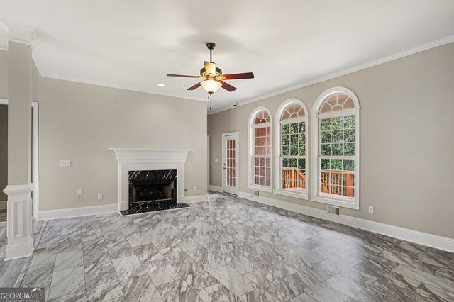 25 Inverleigh Row, Covington, GA 30014