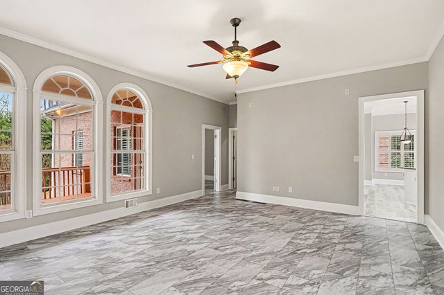 25 Inverleigh Row, Covington, GA 30014