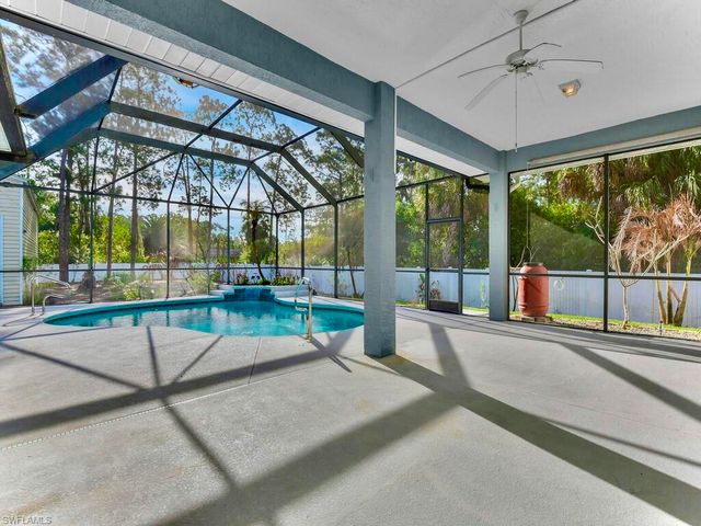 816 Columbus AVE, Lehigh Acres, FL 33972