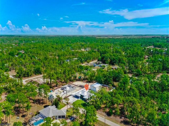 816 Columbus AVE, Lehigh Acres, FL 33972