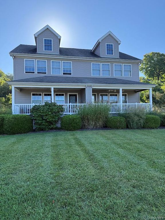 4 Landings View, Hyde Park, NY 12538