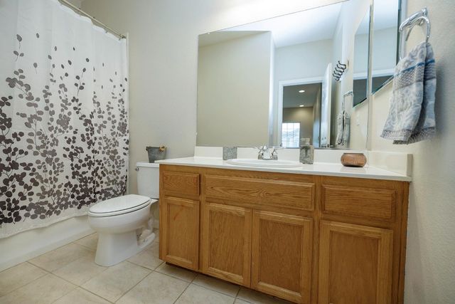 5303 Spaulding Ct, Riverbank, CA 95367