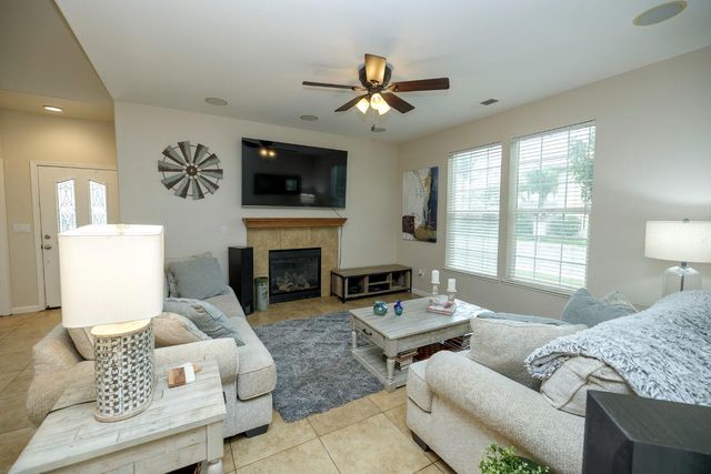 5303 Spaulding Ct, Riverbank, CA 95367