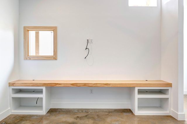 1717 Airline Drive B, Houston, TX 77009