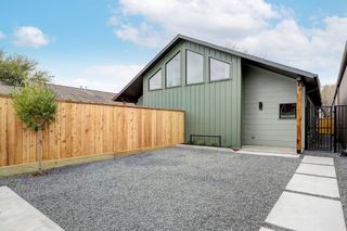 1717 Airline Drive B, Houston, TX 77009