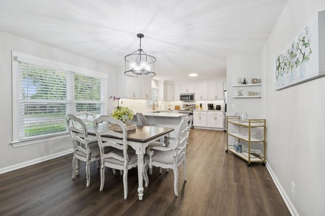 1618 Shelley St, Murfreesboro, TN 37129