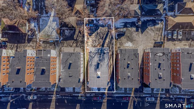 27 Bond Street, Hartford, CT 06114