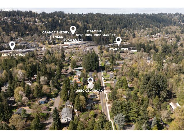 3850 CEDAROAK Dr, West Linn, OR 97068