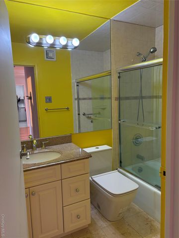 1 Bay Club Drive 19B, Bayside, NY 11360