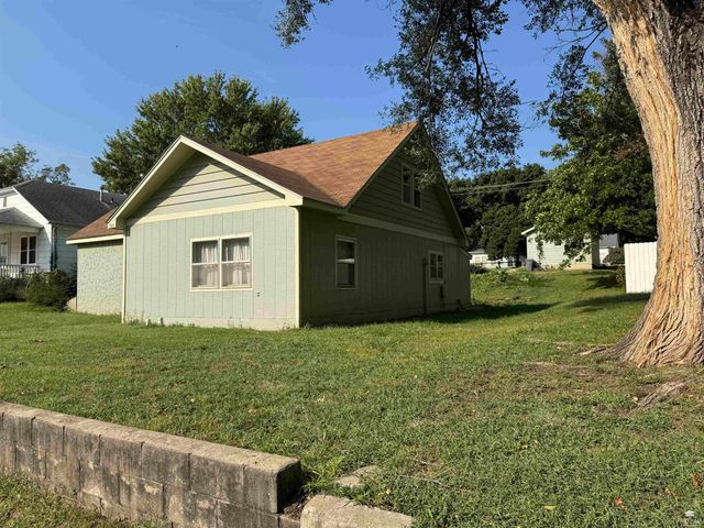 509 Chestnut Street, Wamego, KS 66547