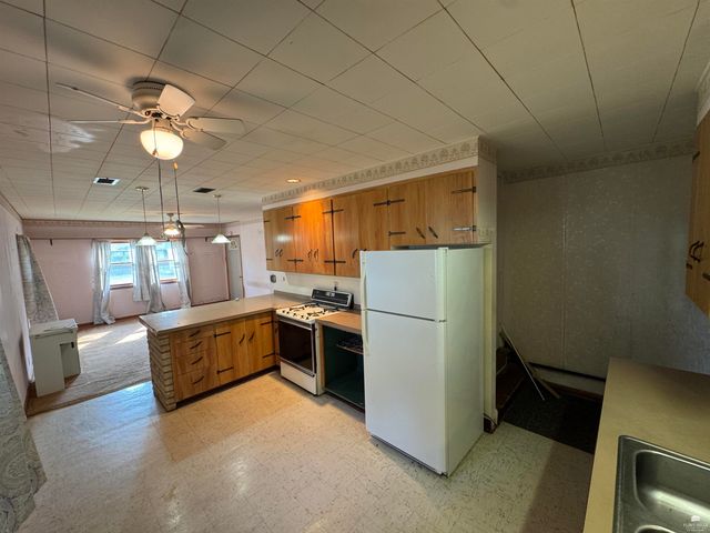 509 Chestnut Street, Wamego, KS 66547