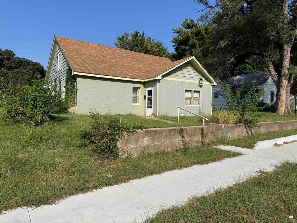 509 Chestnut Street, Wamego, KS 66547