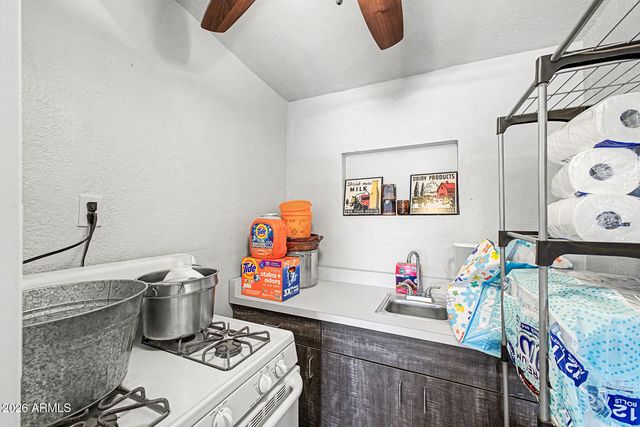 7420 E TAYLOR Street, Scottsdale, AZ 85257
