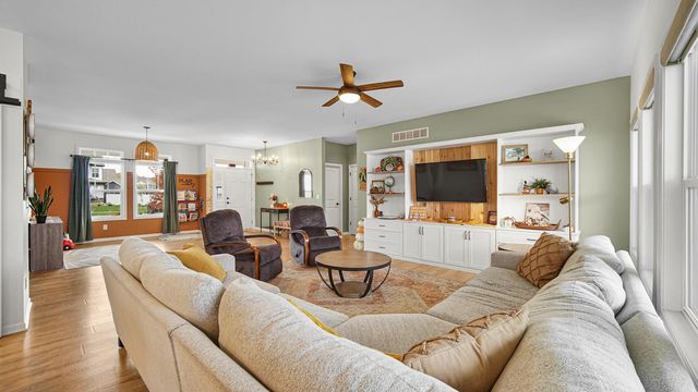 1732 Stellar Street, Hobart, IN 46342