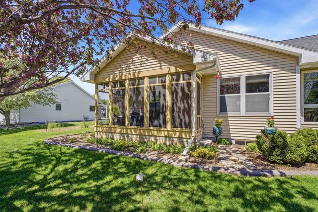 1722 PARK RIDGE LANE, North Fond Du Lac, WI 54937