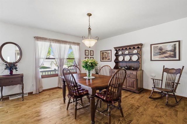 1722 PARK RIDGE LANE, North Fond Du Lac, WI 54937