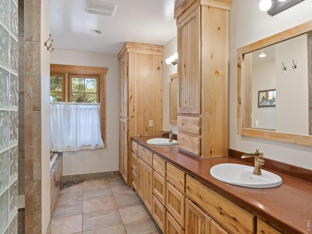 1101 Lexington Ln, Estes Park, CO 80517