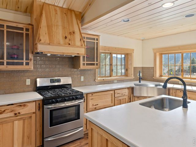 1101 Lexington Ln, Estes Park, CO 80517