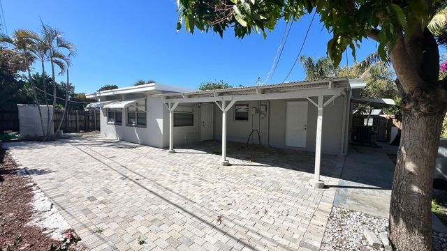 1120 NE 23rd Place, Pompano Beach, FL 33064