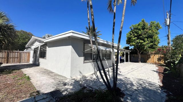 1120 NE 23rd Place, Pompano Beach, FL 33064
