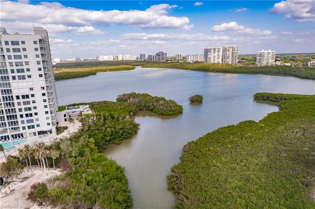 40 Seagate DR 202A, NAPLES, FL 34103 — photo 4