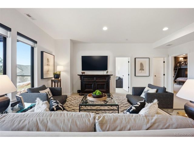 1005 Locklin Way, Woodland Park, CO 80863
