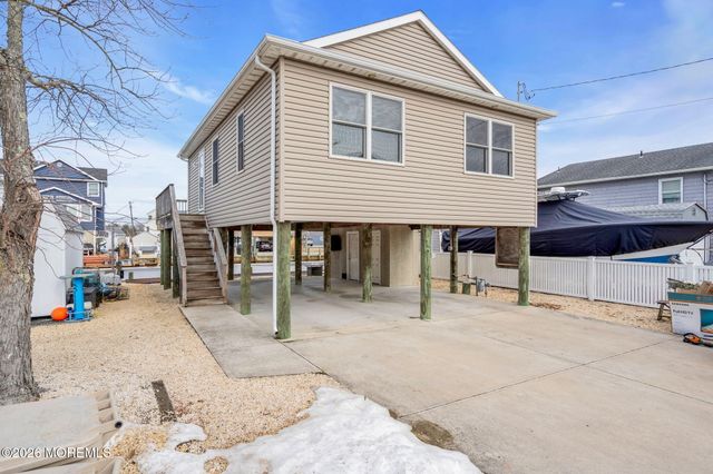 227 Cedar Drive, Bayville, NJ 08721