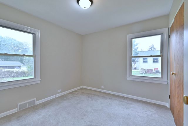 1001 S Edgewood Avenue, Lombard, IL 60148