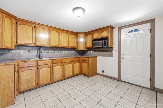 2129 Fir Avenue, Mcallen, TX 78501