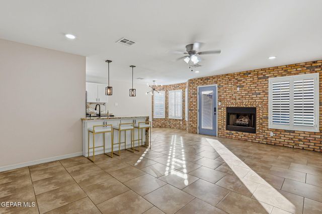 2709 N COPIA Street, El Paso, TX 79930