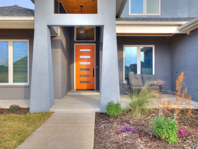 17243 S 21st East Avenue, Mounds, OK 74047