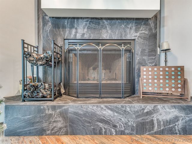 17243 S 21st East Avenue, Mounds, OK 74047