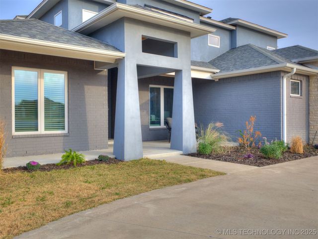 17243 S 21st East Avenue, Mounds, OK 74047